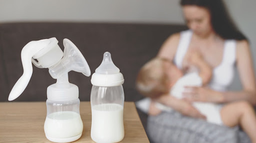 Sữa mẹ vắt ra có bị mất kháng thể không?