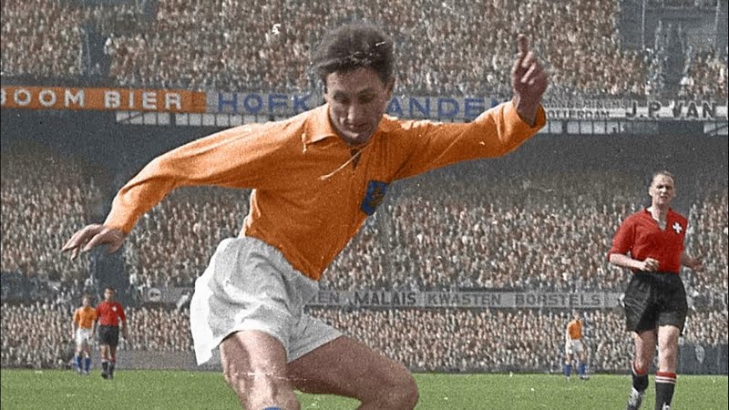 Top 5 tiền đạo Hà Lan xuất sắc nhất lịch sử bóng đá thế giới