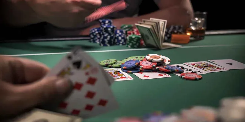 Những mẹo chơi poker hiệu quả nhất từ các chuyên gia