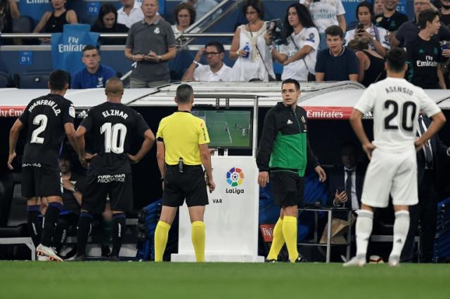 VAR Là Gì? Ưu – Nhược điểm Của Công Nghệ VAR Trong Bóng đá Hiện đại