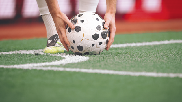 Phạt góc trong bóng đá: Quy định, câu hỏi phổ biến và ví dụ nổi bật