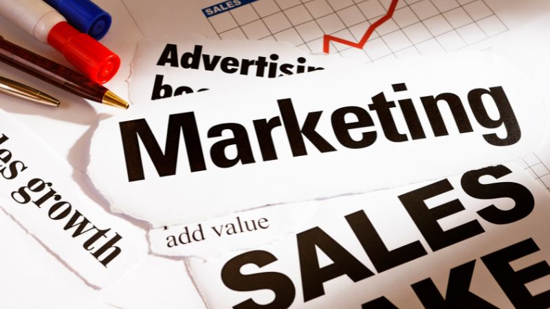 Sale Marketing là hình thức kết hợp giữa bán hàng và tiếp thị nhằm gia tăng doanh thu